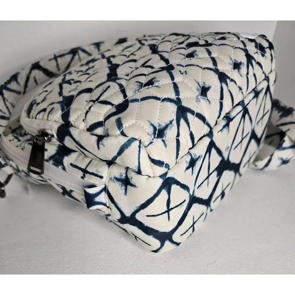 Lug Ranger Crossbody Shoulder Bag White Blue Ikat Print Travel Packable - Picture 7 of 14